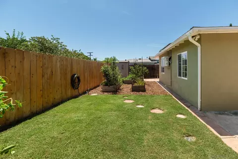 Exterior - 247 E 14th Ave, Escondido, CA 92025 photo 4 of 11
