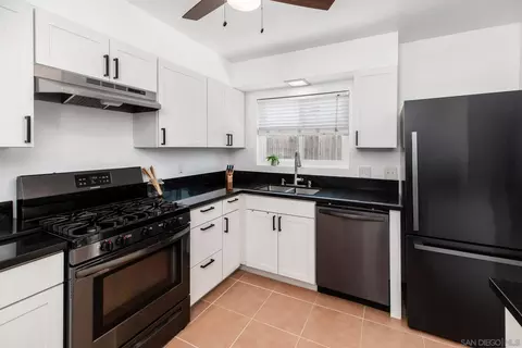 Kitchen - 247 E 14th Ave, Escondido, CA 92025 photo 3 of 4