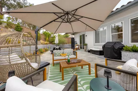 Exterior - 1042 Alexandra Ln, Encinitas, CA 92024 photo 5 of 12