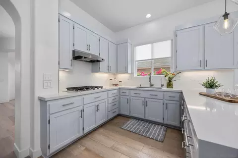 Kitchen - 1042 Alexandra Ln, Encinitas, CA 92024 photo 2 of 5