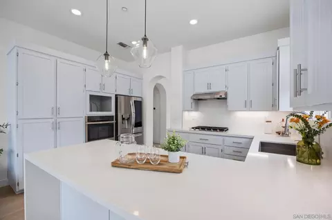 Kitchen - 1042 Alexandra Ln, Encinitas, CA 92024 photo 5 of 5