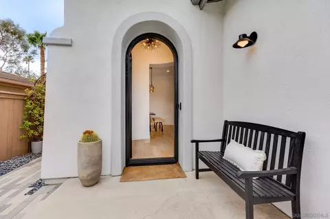 Entry Way - 1042 Alexandra Ln, Encinitas, CA 92024 photo 1 of 2