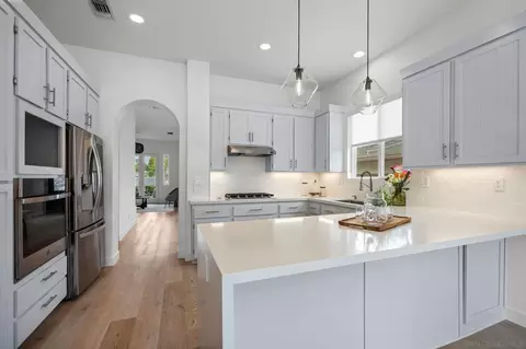 Kitchen - 1042 Alexandra Ln, Encinitas, CA 92024 photo 4 of 5