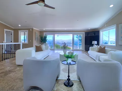 Living - 205 Highline Trl, El Cajon, CA 92021 photo 2 of 3
