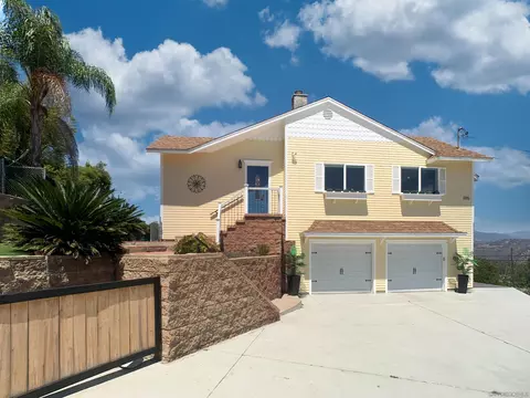 Exterior - 205 Highline Trl, El Cajon, CA 92021 photo 2 of 7
