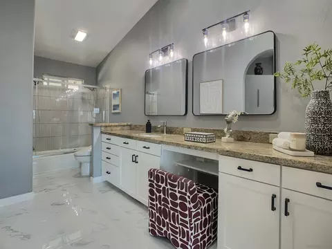 Bath - 205 Highline Trl, El Cajon, CA 92021 photo 3 of 4