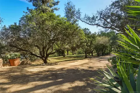 Exterior - 11618 Johnson Lake Rd, Lakeside, CA 92040 photo 3 of 3