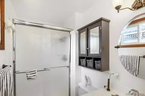 Bath - 9351 Goyette Pl, Santee, CA 92071 photo 1 of 2