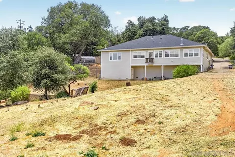 Exterior - 4823 Belvedere, Julian, CA 92036 photo 6 of 9