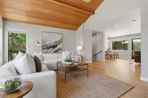 Living - 400 Andrew Ave, Encinitas, CA 92024 photo 4 of 7