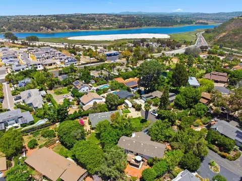 View/Area - 400 Andrew Ave, Encinitas, CA 92024 photo 3 of 12