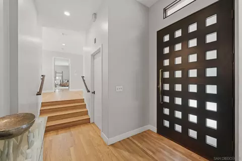 Entry Way - 400 Andrew Ave, Encinitas, CA 92024 photo 3 of 3
