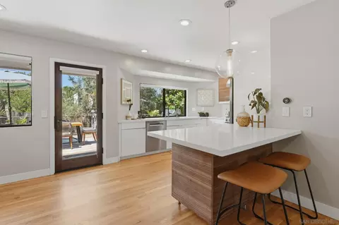 Kitchen - 400 Andrew Ave, Encinitas, CA 92024 photo 2 of 6