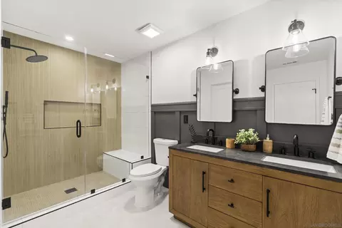 Bath - 16561 Martincoit Rd, Poway, CA 92064 photo 1 of 3