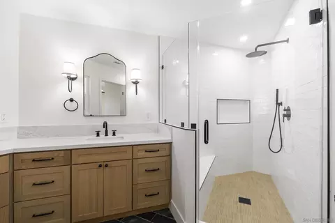 Bath - 16561 Martincoit Rd, Poway, CA 92064 photo 3 of 3