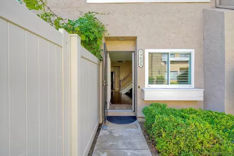 Exterior - 13635 Comuna Dr, Poway, CA 92064 photo 7 of 10