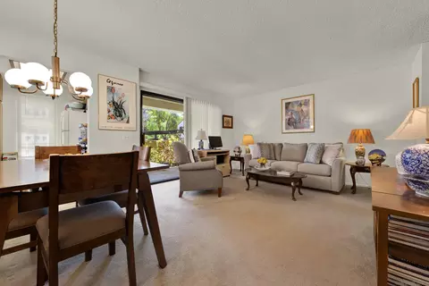 13211 Wimberly Sq #285, San Diego, CA 92128