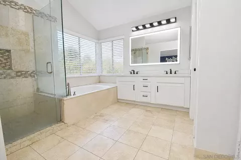 Bath - 8050 Eppick Ct, Lemon Grove, CA 91945 photo 2 of 7
