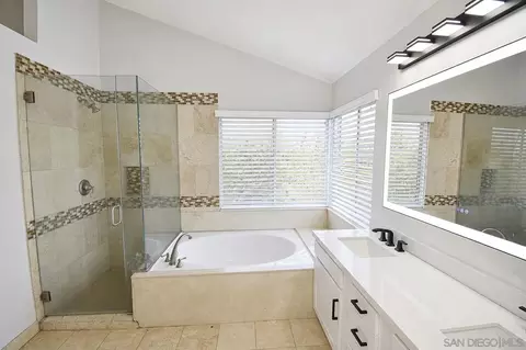 Bath - 8050 Eppick Ct, Lemon Grove, CA 91945 photo 3 of 7