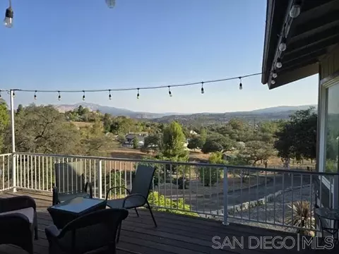 Exterior - 1049 Ranchito Ct, Alpine, CA 91901 photo 5 of 9