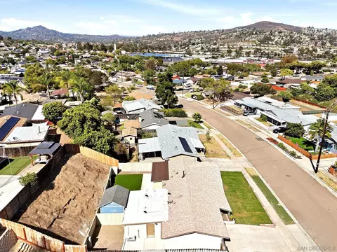 View/Area - 1518 Enfield, Spring Valley, CA 91977 photo 2 of 4