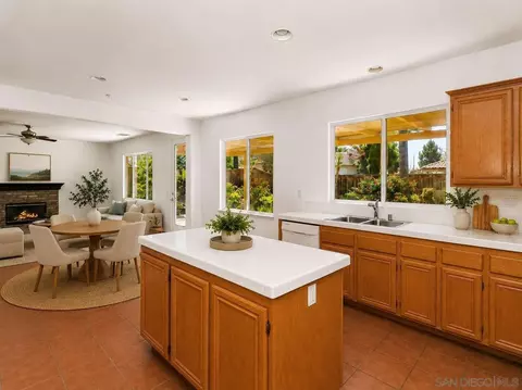 Kitchen - 1586 Silver Cup Ct, Redlands, CA 92374 photo 2 of 7