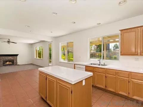 Kitchen - 1586 Silver Cup Ct, Redlands, CA 92374 photo 3 of 7