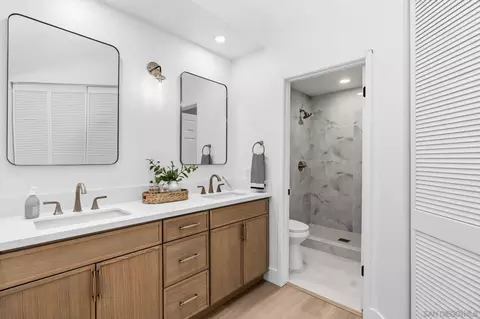 Bath - 4849 Flying Cloud Way, Carlsbad, CA 92008 photo 1 of 3