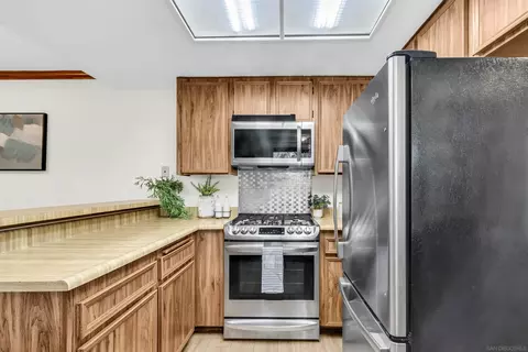 Kitchen - 10250 Michala Pl, Santee, CA 92071 photo 2 of 4