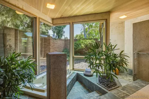Bath - 411 1st St, Coronado, CA 92118 photo 2 of 5