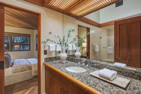 Bath - 411 1st St, Coronado, CA 92118 photo 4 of 5