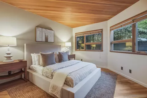 Bedroom - 411 1st St, Coronado, CA 92118 photo 4 of 5