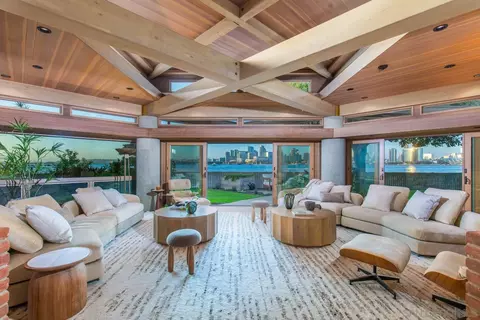 Living - 411 1st St, Coronado, CA 92118 photo 4 of 5