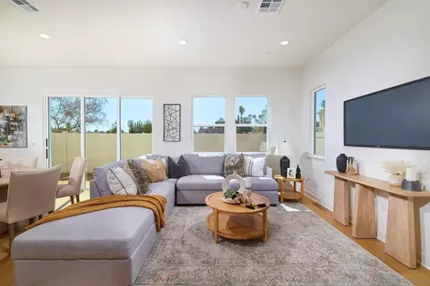 Living - 749 Michael Ct, Vista, CA 92081 photo 5 of 7