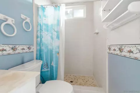 Bath - 1632 Danny Way, El Cajon, CA 92021 photo 2 of 4
