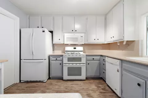 Kitchen - 1632 Danny Way, El Cajon, CA 92021 photo 2 of 5