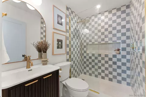 Bath - 4410 Shade Rd, La Mesa, CA 91941 photo 1 of 2