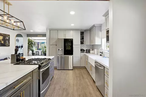 Kitchen - 1315 Hillcrest Dr, Alpine, CA 91901 photo 3 of 3