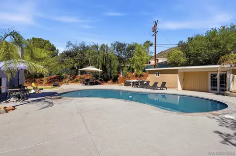 Exterior - 1315 Hillcrest Dr, Alpine, CA 91901 photo 7 of 8