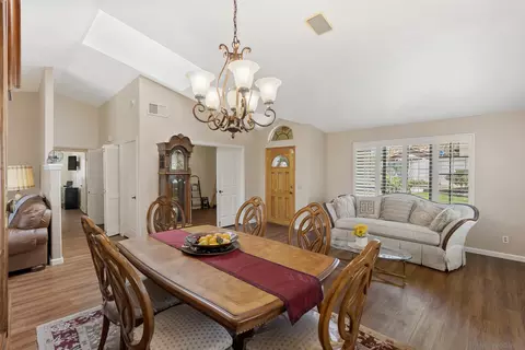 Dining - 2011 Rachelle Pl, Escondido, CA 92025 photo 3 of 6