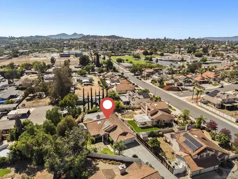 View/Area - 2011 Rachelle Pl, Escondido, CA 92025 photo 5 of 12