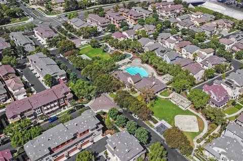 View/Area - 73 Westwind Dr, Tustin, CA 92782 photo 3 of 7