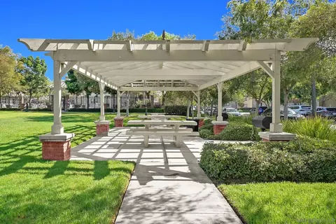 View/Area - 73 Westwind Dr, Tustin, CA 92782 photo 2 of 7