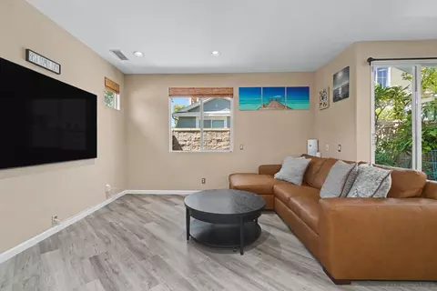 Living - 73 Westwind Dr, Tustin, CA 92782 photo 2 of 3