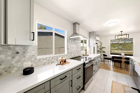 Kitchen - 5875 Lake Murray, La Mesa, CA 91942 photo 4 of 7