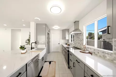 Kitchen - 5875 Lake Murray, La Mesa, CA 91942 photo 3 of 7