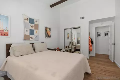 Bedroom - 2586 Azure Coast Dr, La Jolla, CA 92037 photo 4 of 5