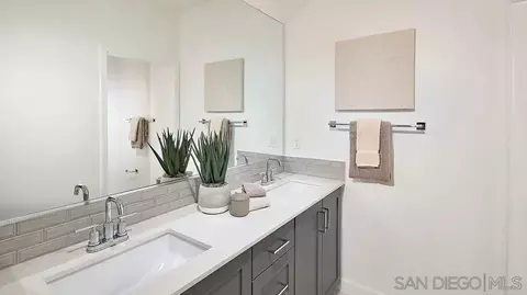 Bath - 5561 Dora Way, Oceanside, CA 92057 photo 4 of 5