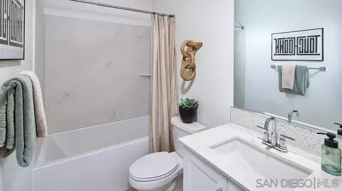 Bath - 171 Mellano Way, Oceanside, CA 92057 photo 3 of 4