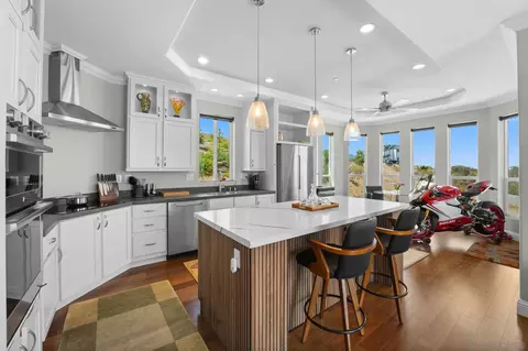 Kitchen - 13710 Calle Del Sol, Jamul, CA 91935 photo 5 of 5